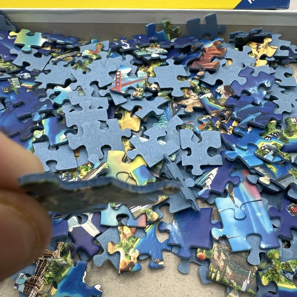 Ravensburger World Landmarks Map 300‎ Piece XXL Puzzle Used